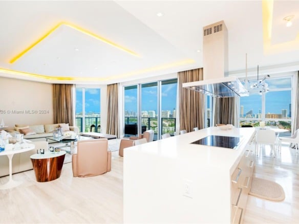 17301 Biscayne Blvd # 10, North Miami Beach FL 33160 — #A11593326