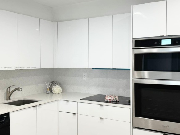 18151 NE 31st Ct # 1404, Aventura FL 33160 — #A11598480