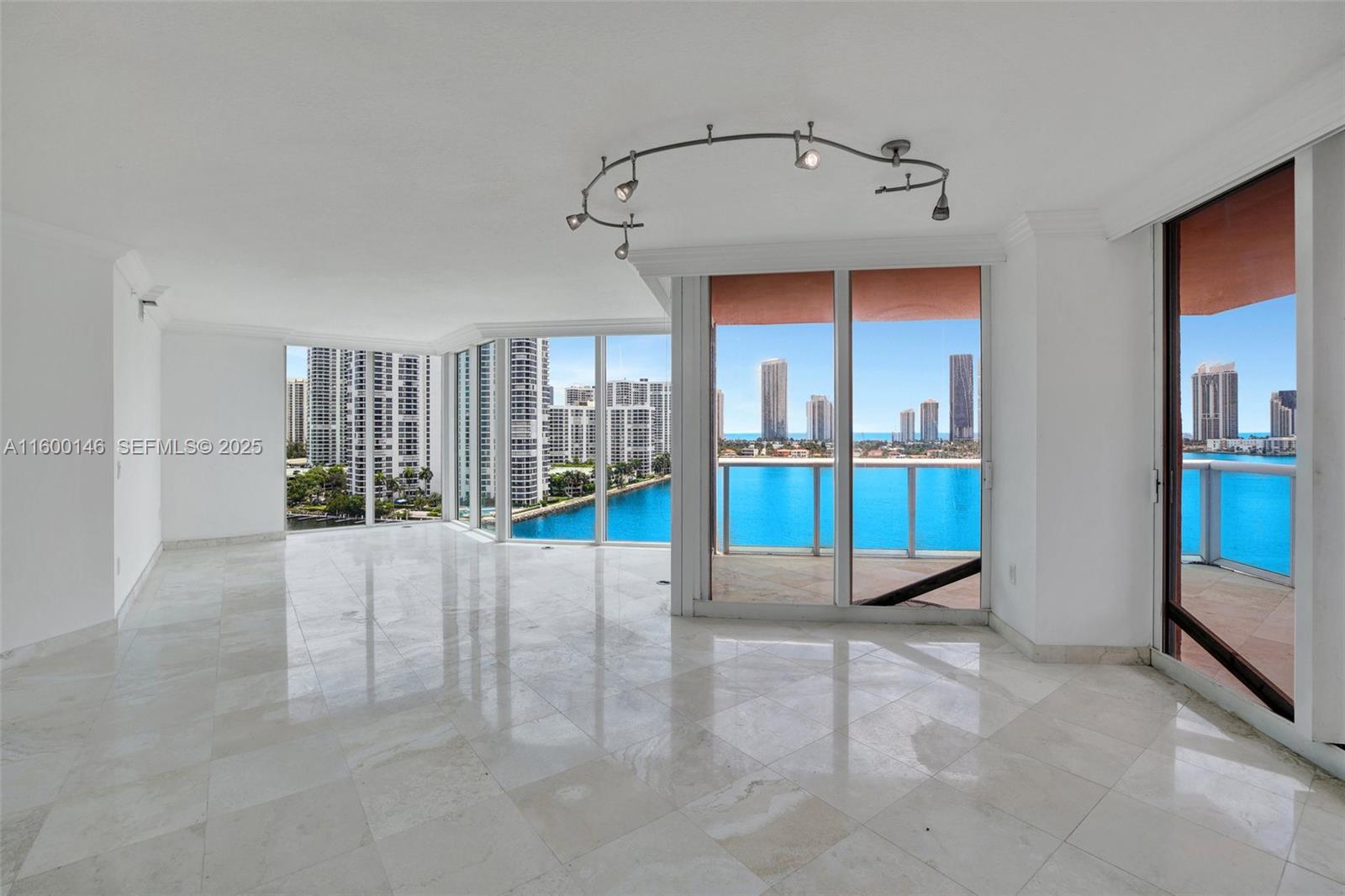 f3b61b38-3007 3370 Hidden Bay Dr # 1208, Aventura FL 33180 — #A11600146