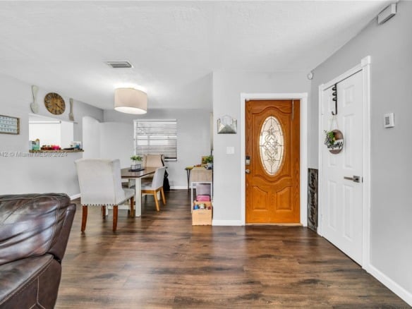 875 E 29th St, Hialeah FL 33013 — #A11604942