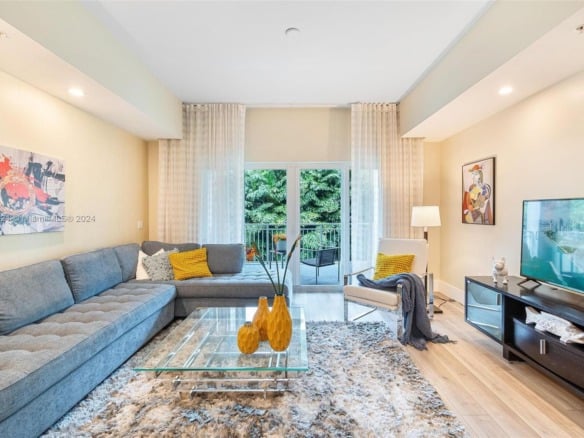 5300 NW 87th Ave # 612, Doral FL 33178 — #A11613621