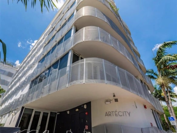 2155 Washington Ct # 206, Miami Beach FL 33139 — #A11615039