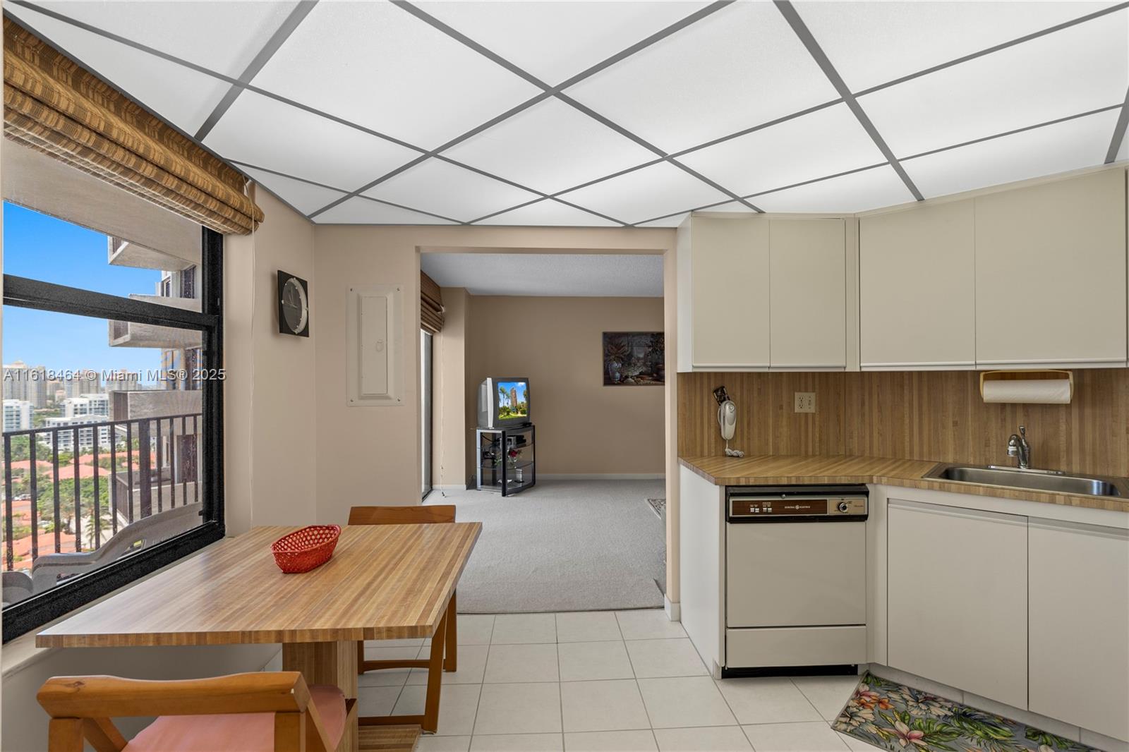 f3b61b38-3099 18181 NE 31st Ct # 2202, Aventura FL 33160 — #A11618464