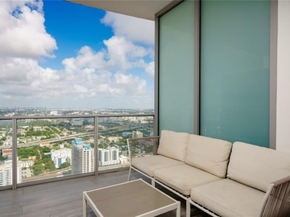 851 NE 1st Ave # 4406, Miami FL 33132 — #A11618762