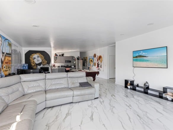 8221 Crespi Blvd, Miami Beach FL 33141 — #A11619556