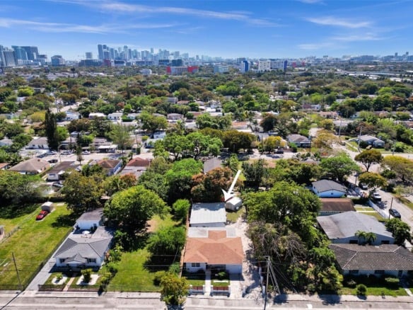 418 NW 47th St, Miami FL 33127 — #A11621180