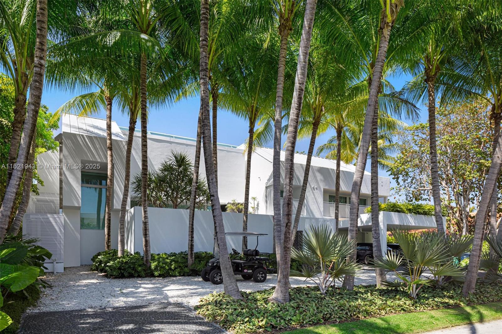 f3b61b38-3125 161 Cape Florida Dr, Key Biscayne FL 33149 — #A11621943
