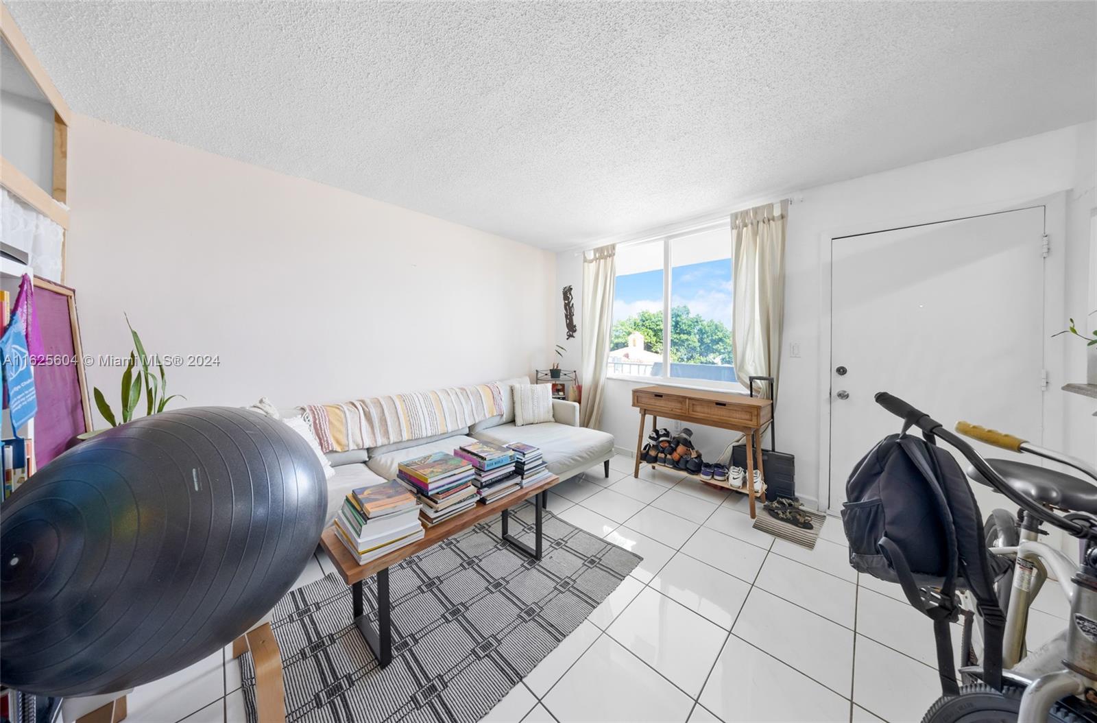 f3b61b38-3141 7133 Bay Dr # 503, Miami Beach FL 33141 — #A11625604