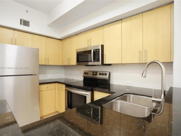 2941 NE 185th St # 1305, Miami FL 33180 — #A11646776