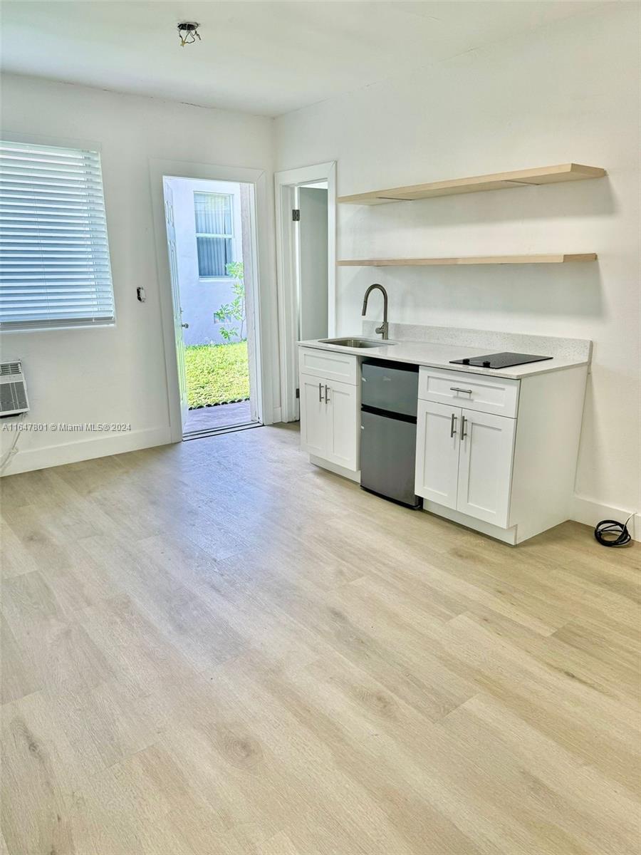 f3b61b38-3233 800 N federal hwy # 5, Hollywood FL 33020 — #A11647801