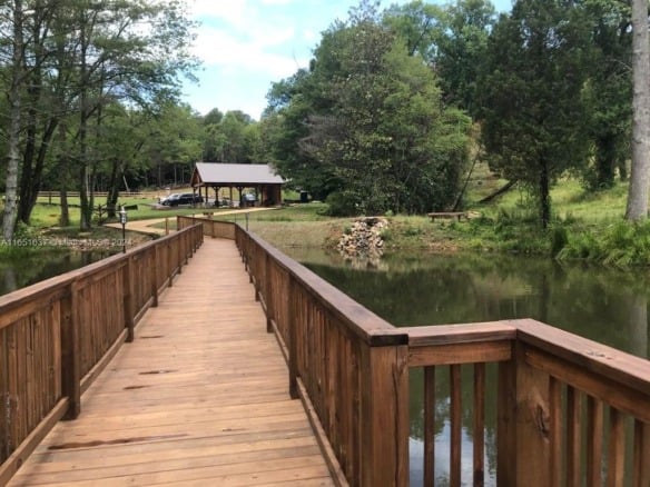 Yonah Lake Dr Lot 6, GA 30571 — #A11651037