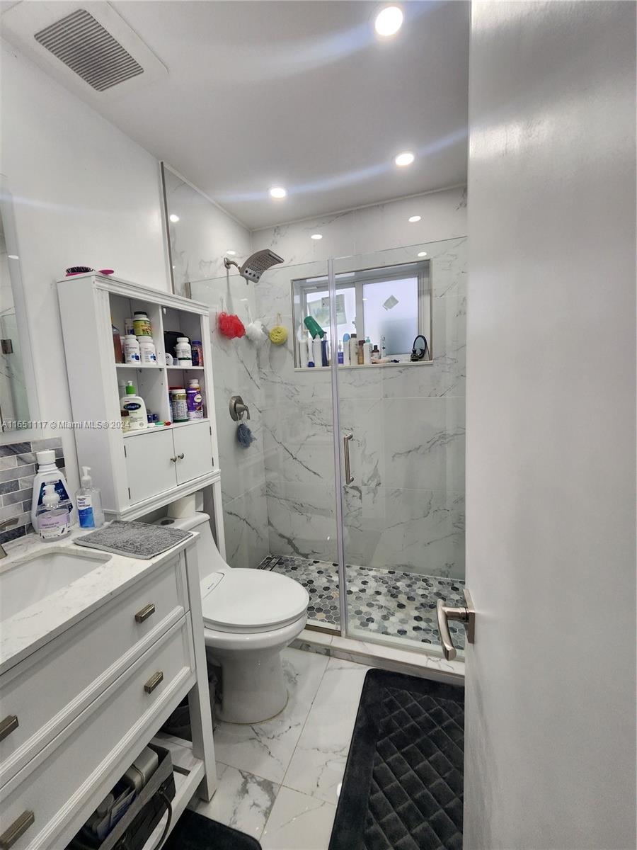 f3b61b38-3256 1025 NE 13th Ave, Homestead FL 33033 — #A11651117