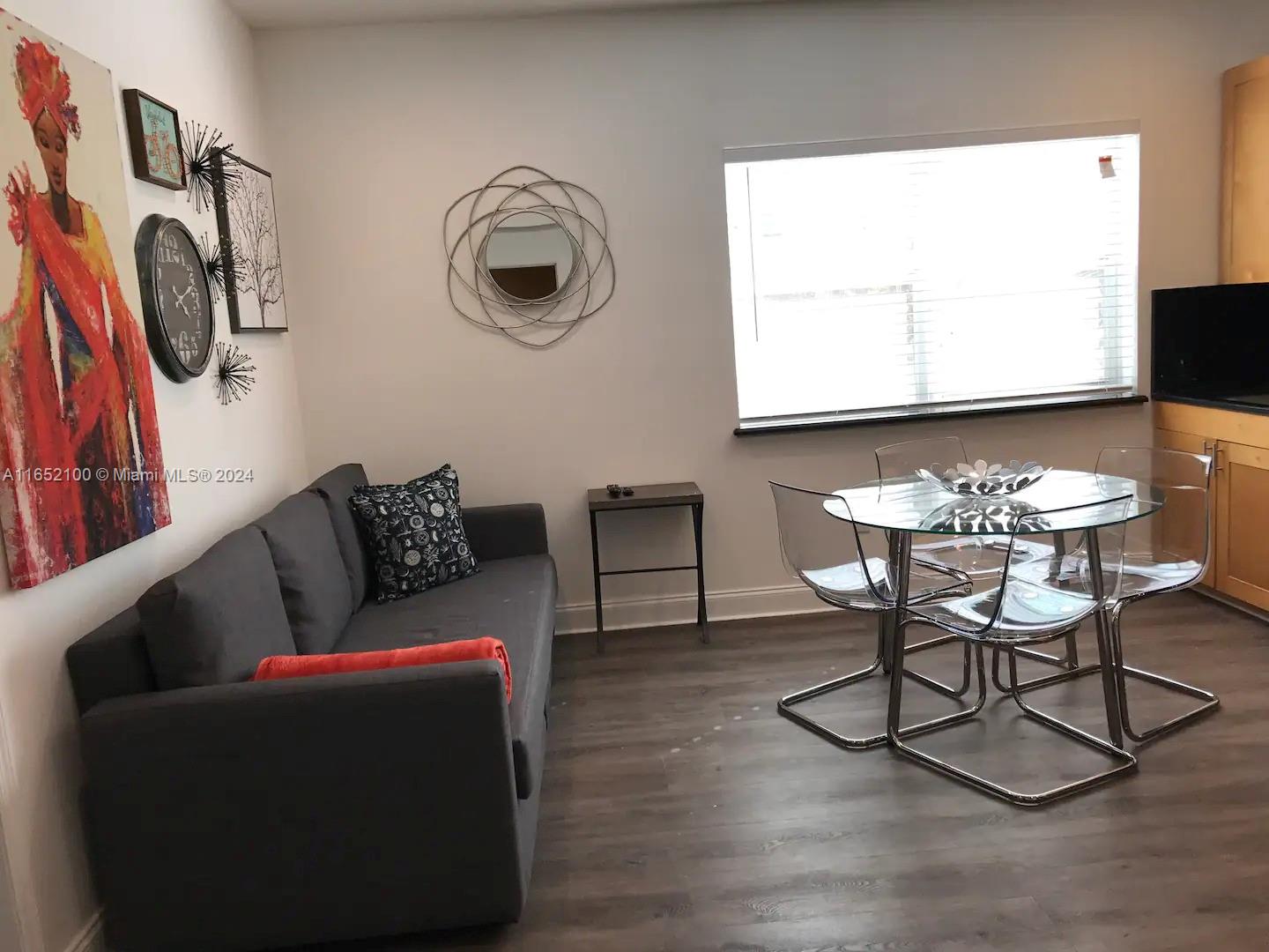 f3b61b38-3263 2615 Collins Ave # 24, Miami Beach FL 33140 — #A11652100