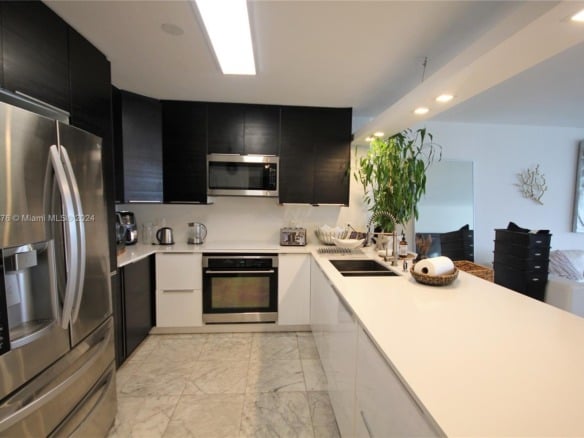 5151 Collins Ave # 933, Miami Beach FL 33140 — #A11657276