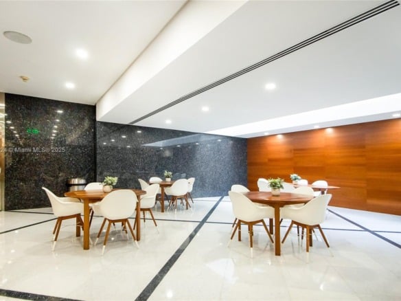 1200 Brickell Ave # D, Miami FL 33131 — #A11666024