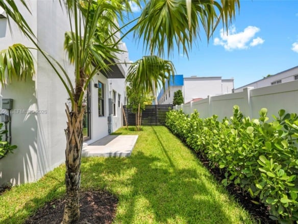 3222 NE 7th St # 2, Pompano Beach FL 33062 — #A11666656
