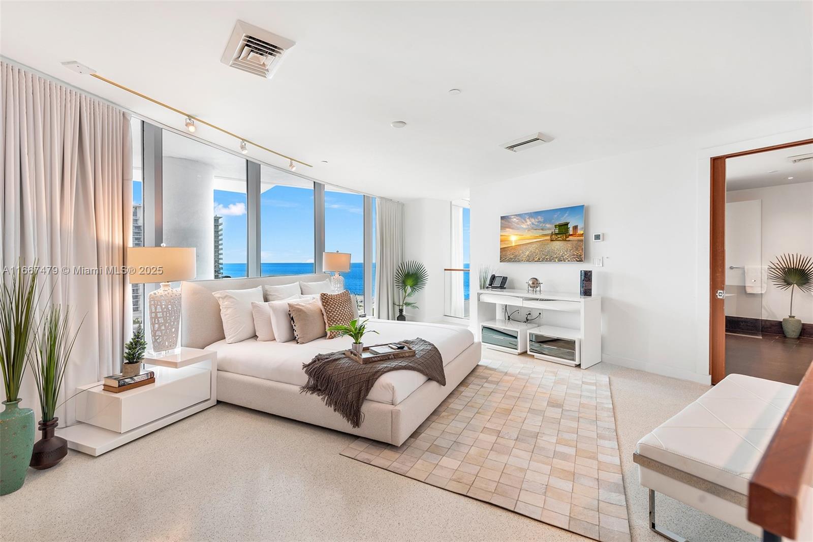 f3b61b38-3346 101 20th St Th B # 1505, Miami Beach FL 33139 — #A11667479
