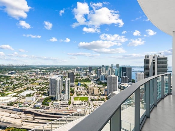 851 NE 1st Ave # 5402, Miami FL 33132 — #A11672678