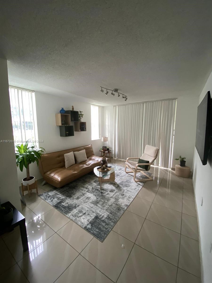 4440 NW 107th Ave # 7, Doral FL 33178 — #A11673510