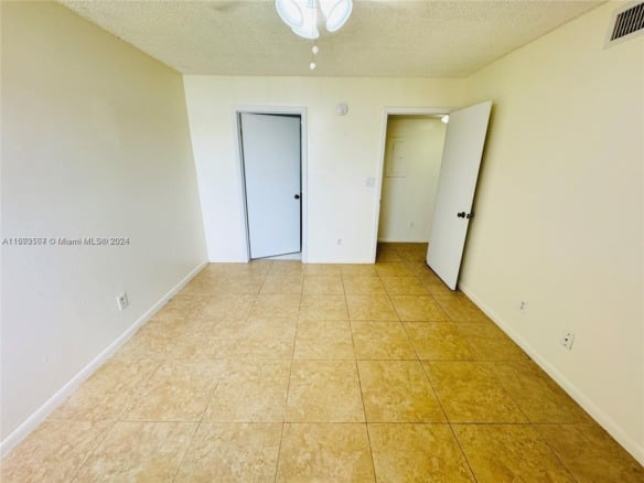3473 NW 44th St # 103, Oakland Park FL 33309 — #A11673507