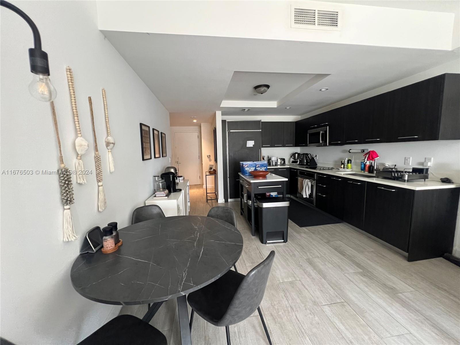 f3b61b38-3408 55 SW 9th St # 1604, Miami FL 33130 — #A11676503