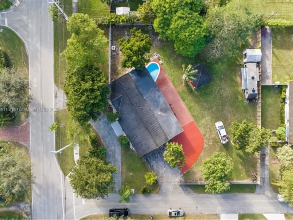 13550 SW 99th Pl, Miami FL 33176 — #A11679017