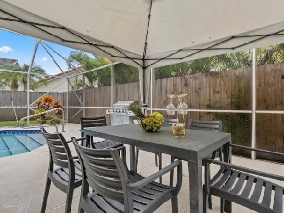 2002 Lake Breeze Ct, Wellington FL 33414 — #A11679307