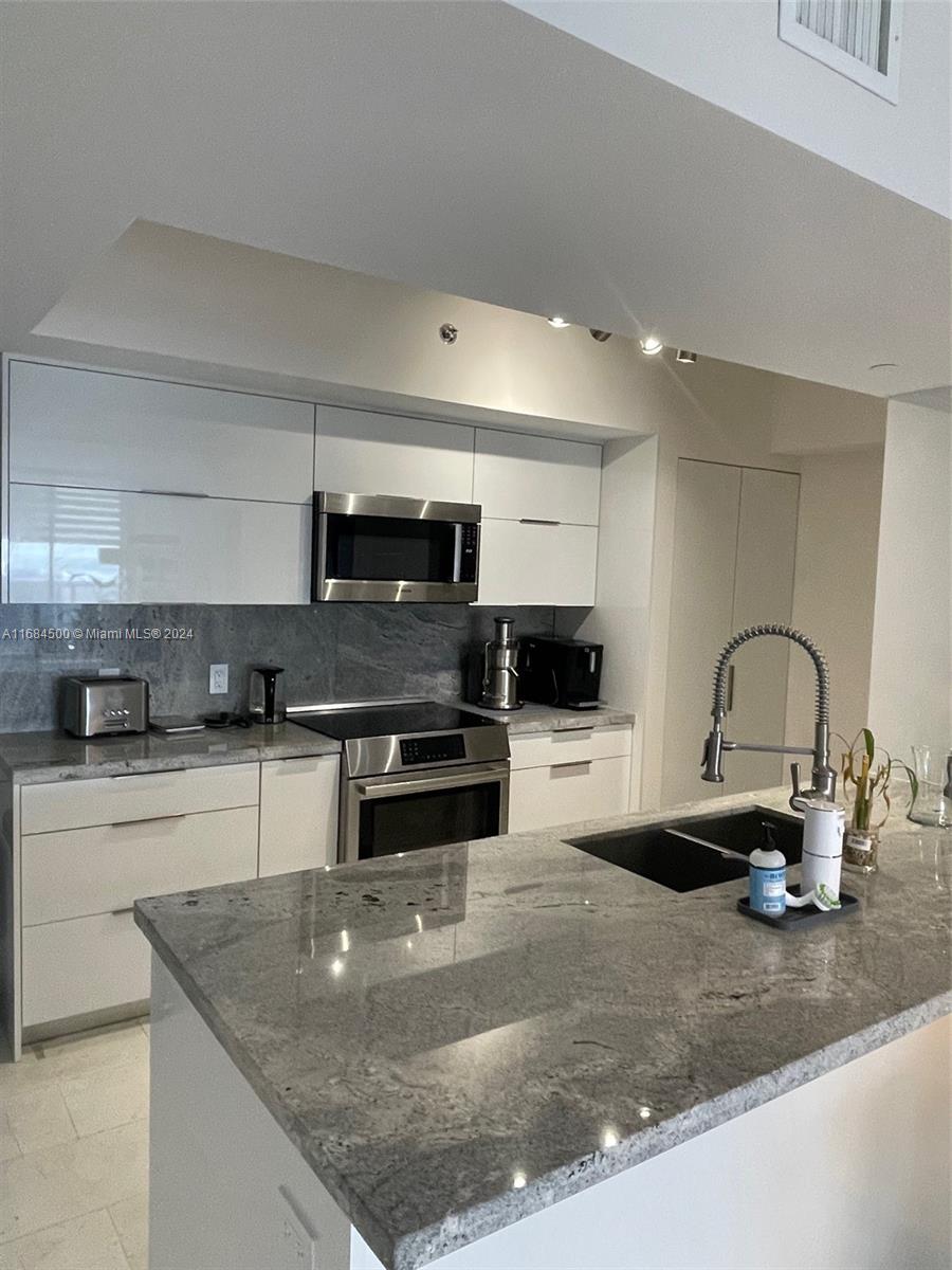 f3b61b38-3473 1830 S Ocean Dr # 2604, Hallandale Beach FL 33009 — #A11684500