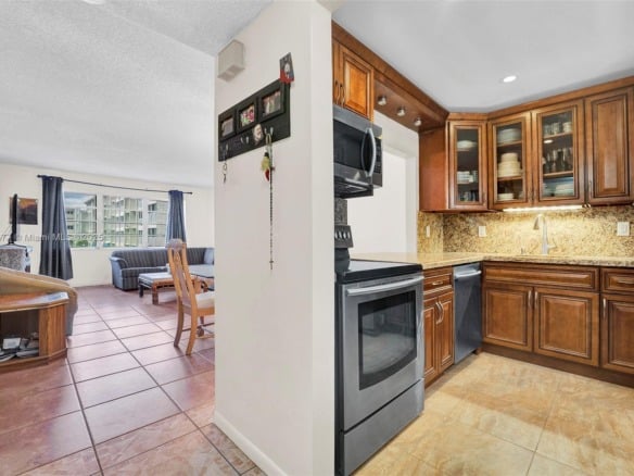 410 SE 2nd St # 220, Hallandale Beach FL 33009 — #A11685177