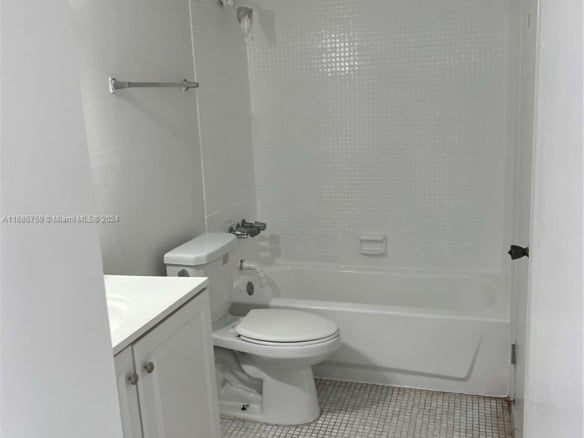 498 NW 165th St Rd # 607, Miami FL 33169 — #A11685759