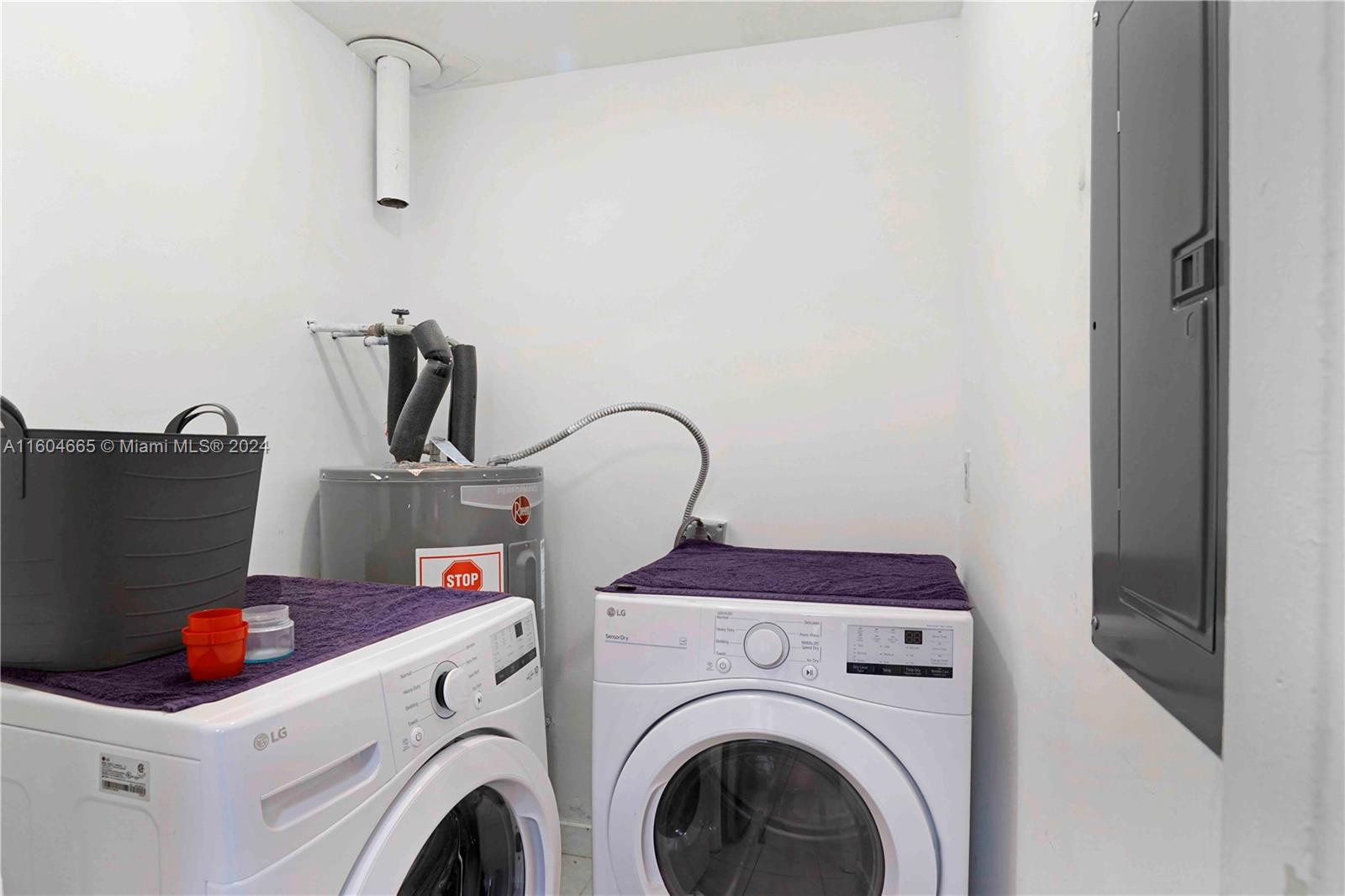 f3b61b38-35 624 NW 11th St, Miami FL 33136 — #A11604665