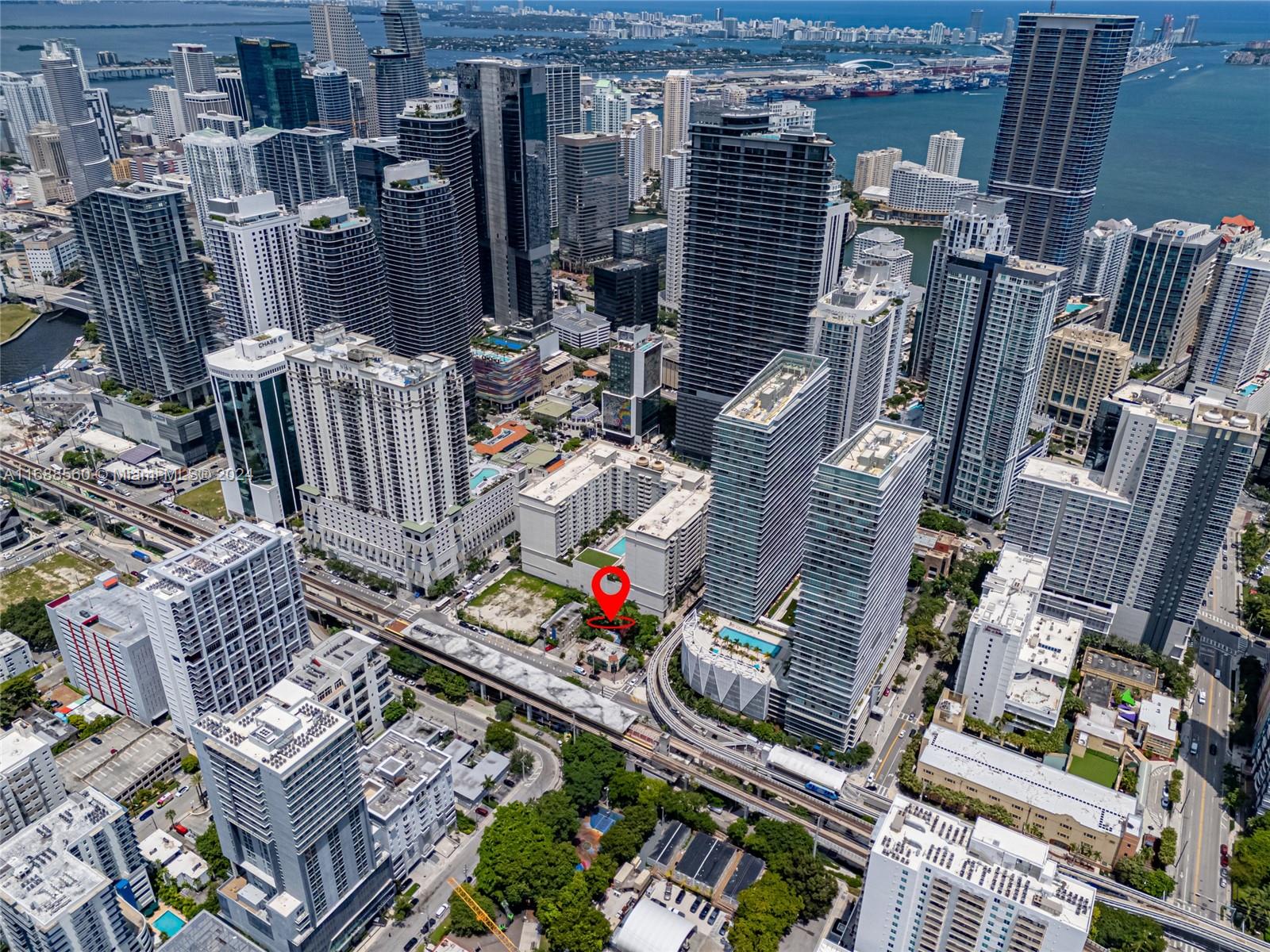 default 75 SW 11th St, Miami FL 33130 — #A11688560