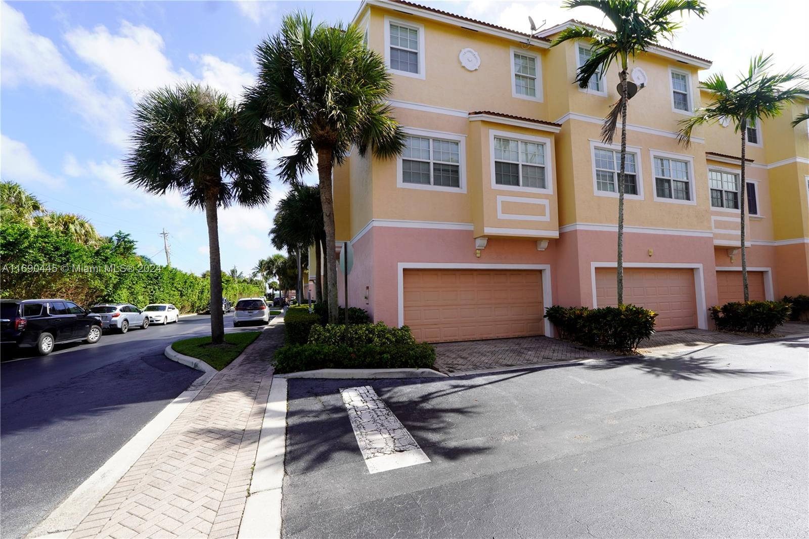 f3b61b38-3521 123 Harbors Way, Boynton Beach FL 33435 — #A11690445