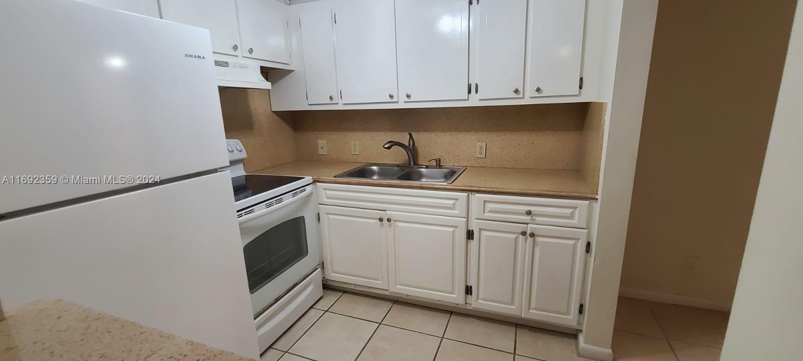 34 Mansfield A # 34, Boca Raton FL 33434 — #A11692359