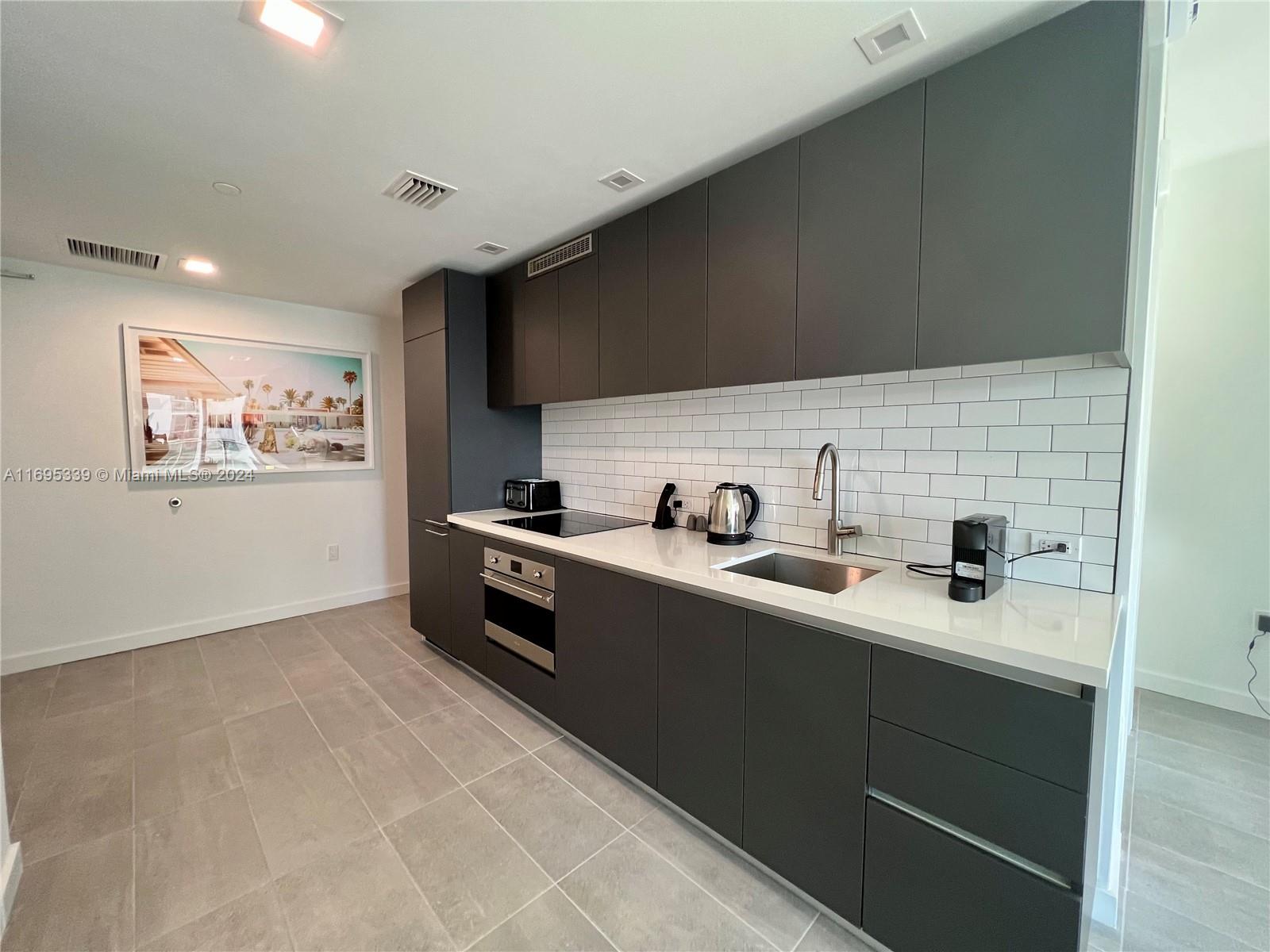 f3b61b38-3558 227 NE 2nd St # 2613, Miami FL 33132 — #A11695339