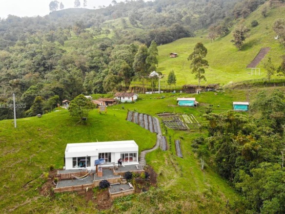 Kilometro 4 Via Salento, Toche, Quindio, SA — #A11368081
