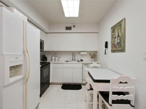 3400 NE 192nd St # 307, Aventura FL 33180 — #A11699282