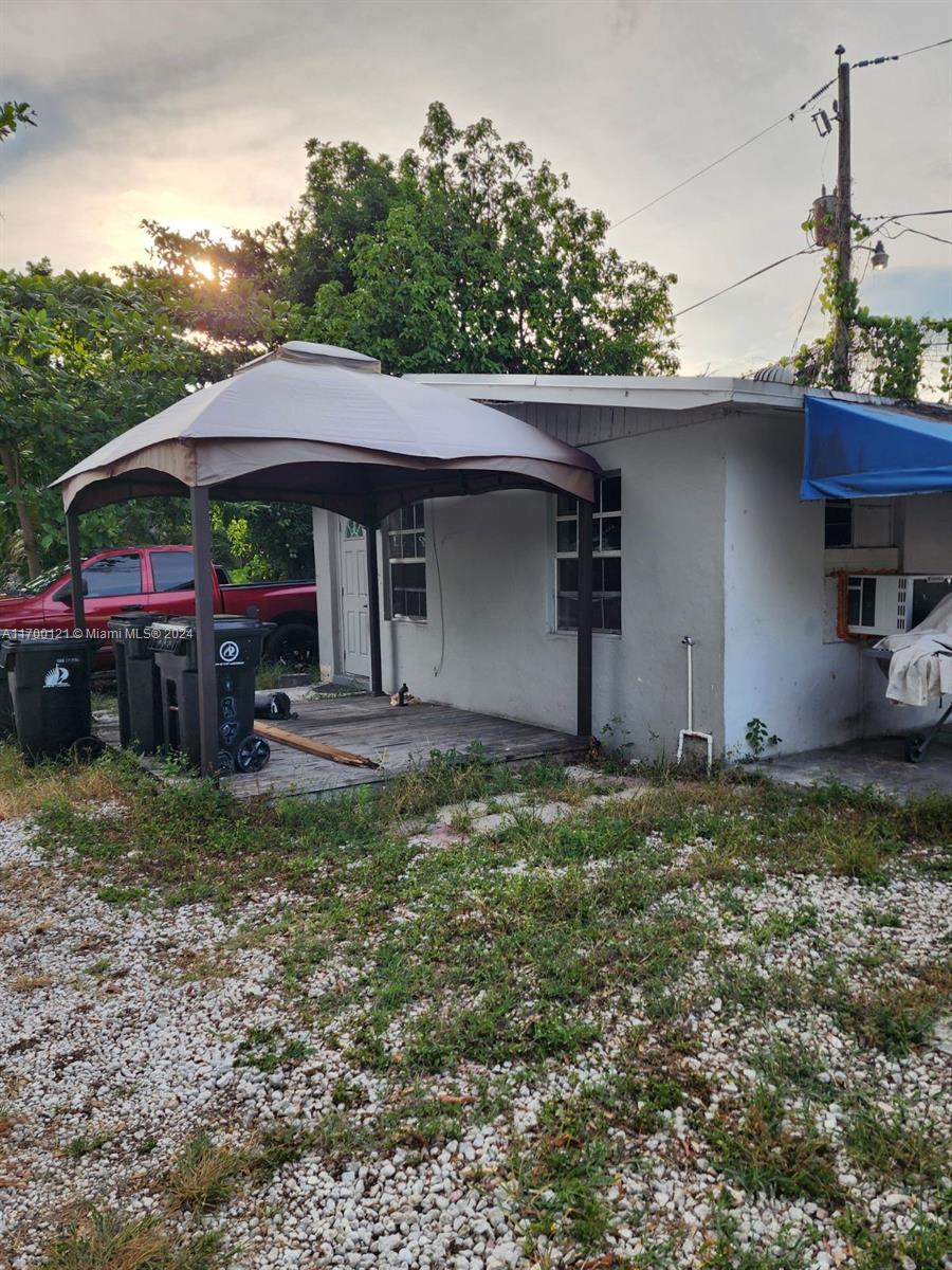 f3b61b38-3596 1872 SW 29th Ave, Fort Lauderdale FL 33312 — #A11700121