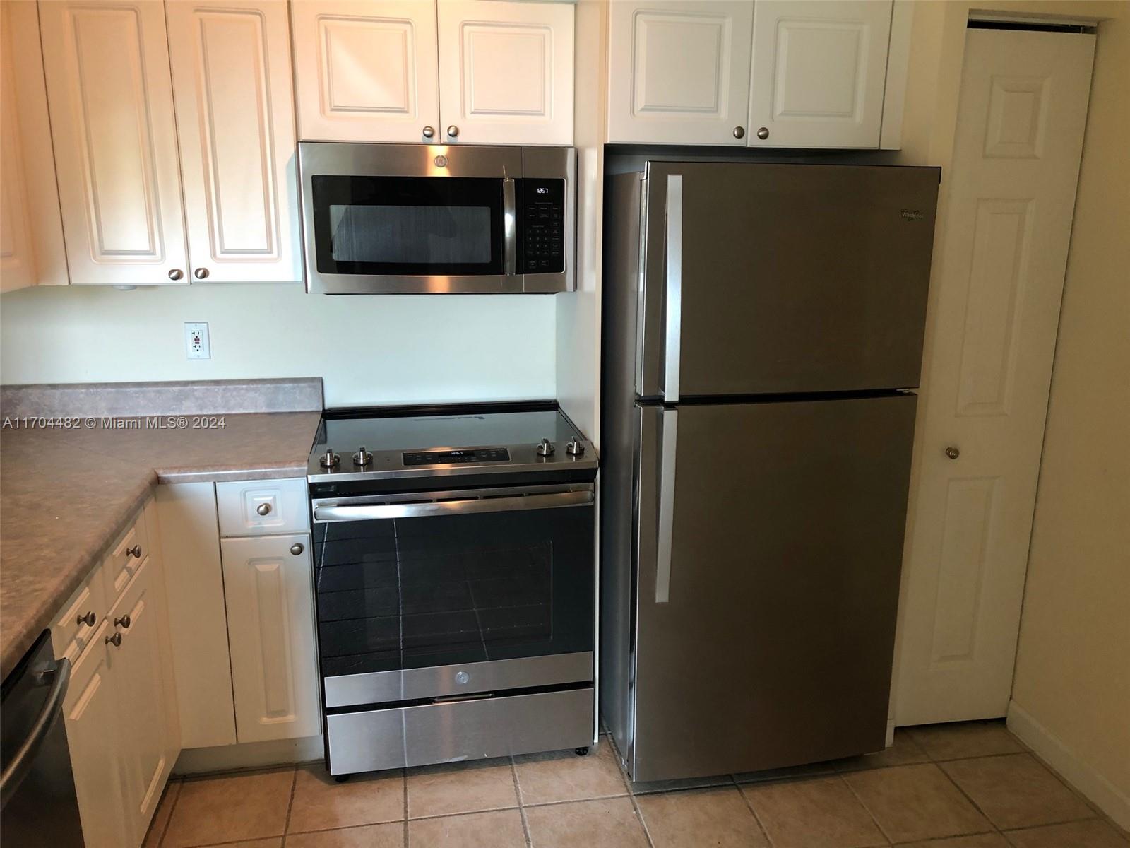 f3b61b38-3649 17150 N Bay Rd # 2612, Sunny Isles Beach FL 33160 — #A11704482