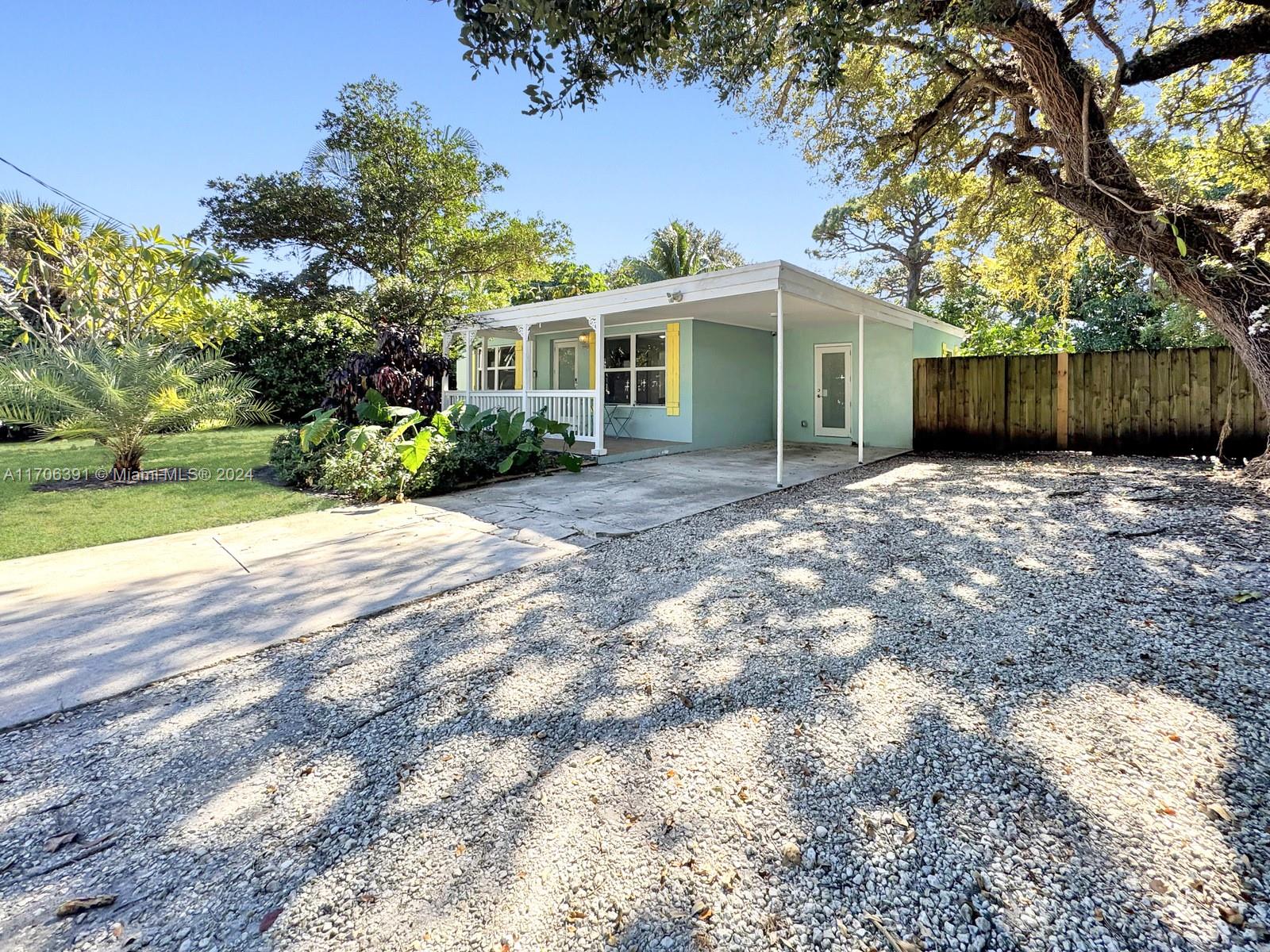1820 SW 11th Ct, Fort Lauderdale FL 33312 — #A11706391