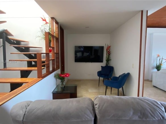 9 Avenida # 1002, CA 760046 — #A11706837