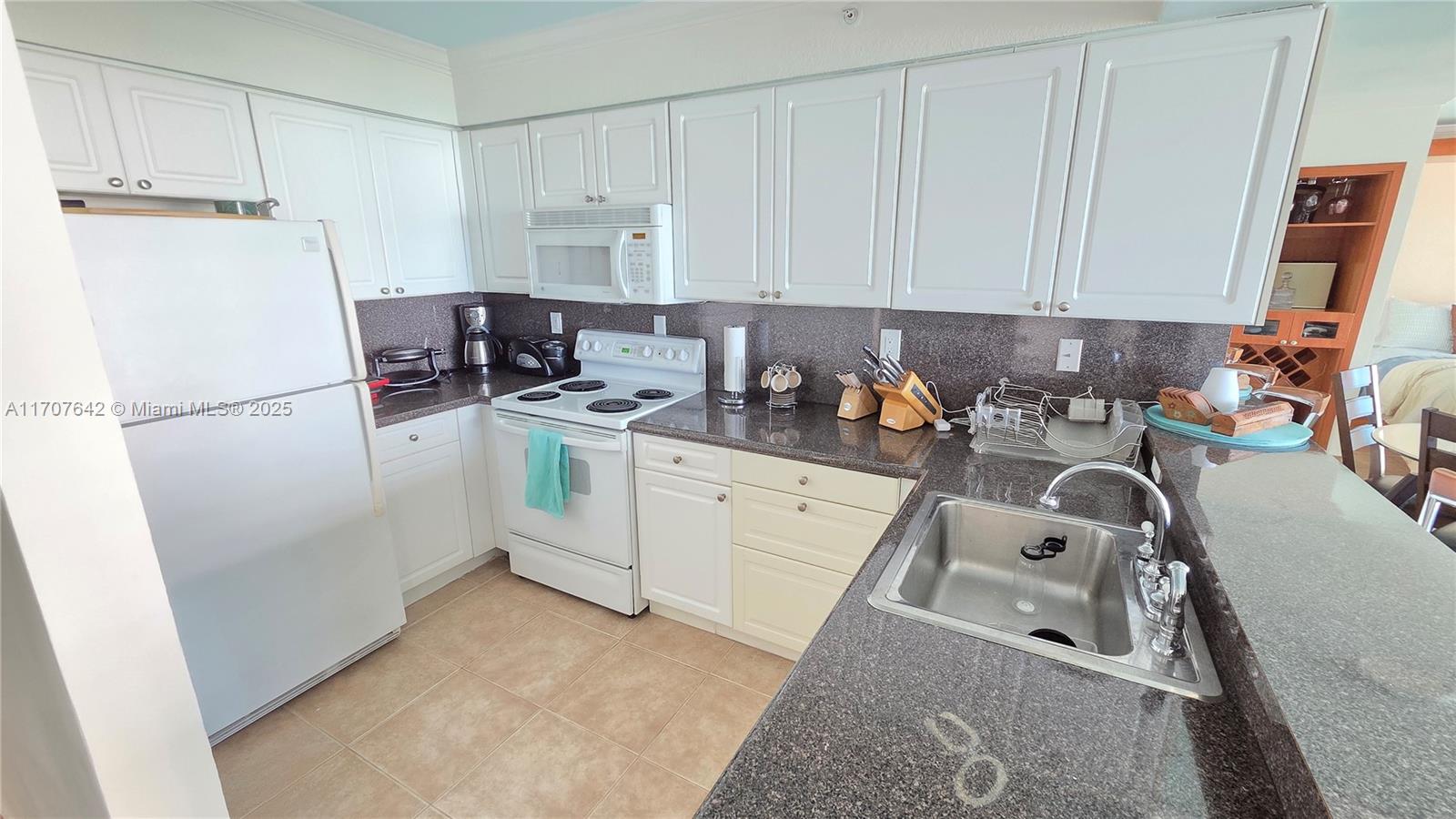f3b61b38-3672 2501 S OCEAN DRIVE # 809, Hollywood FL 33019 — #A11707642