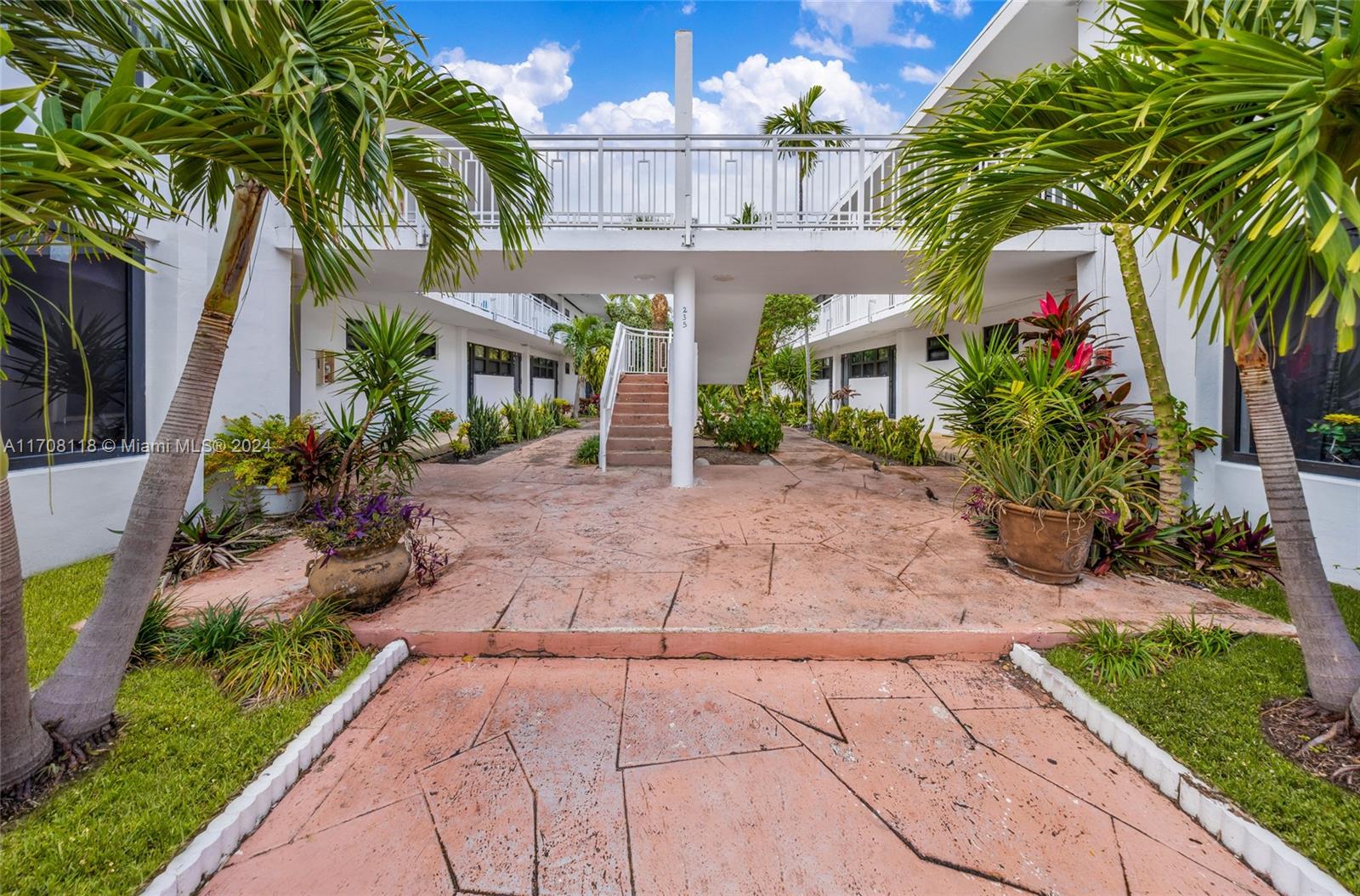 f3b61b38-3674 235 78th St, Miami Beach FL 33141 — #A11708118