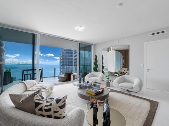 300 Biscayne Blvd Way # 4703, Miami FL 33131 — #A11708655