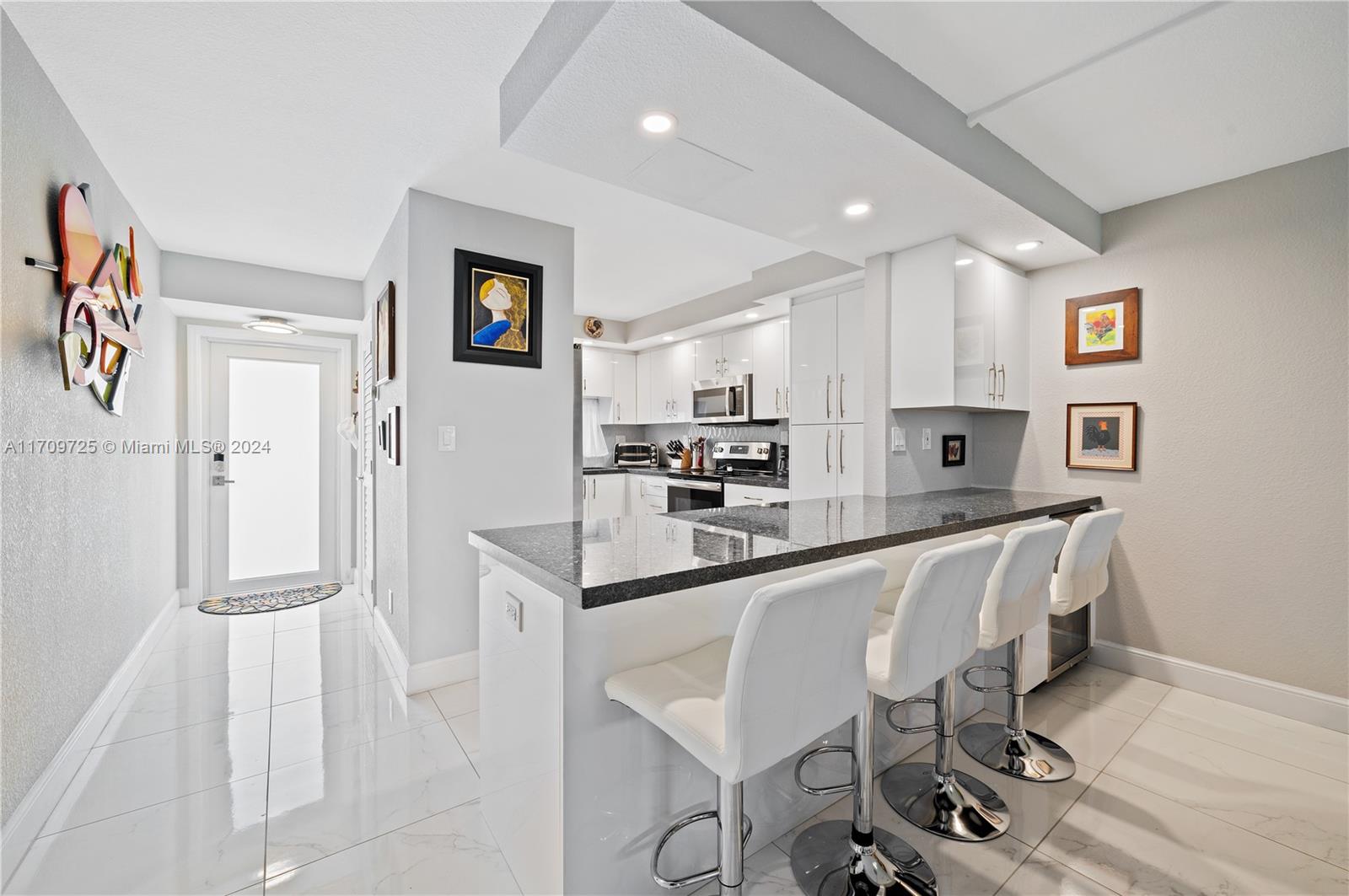 f3b61b38-3687 711 S Hollybrook Dr # 109, Pembroke Pines FL 33025 — #A11709725
