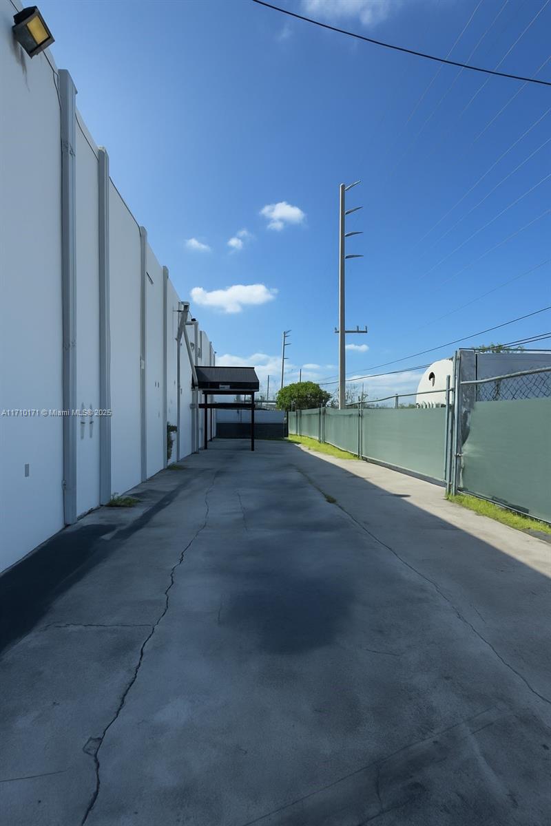 f3b61b38-3690 4201 NW 37th Ct # 3728, Hialeah FL 33142 — #A11710171