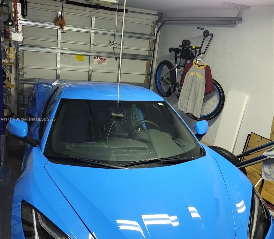900