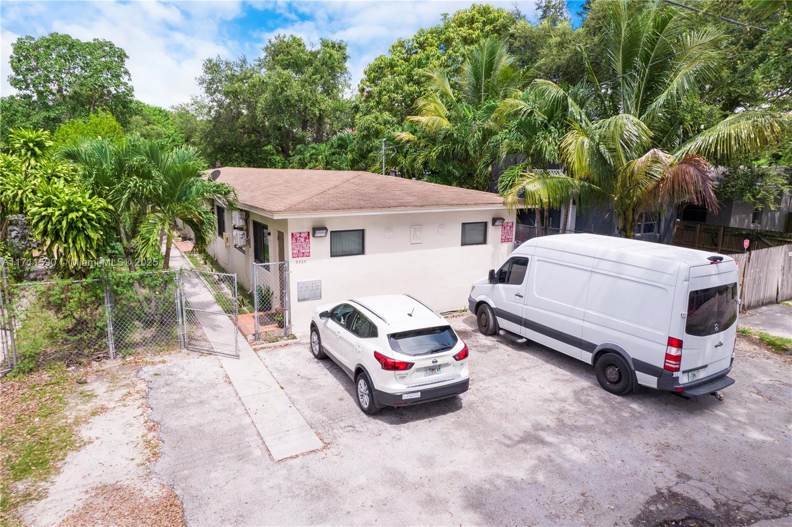 f3b61b38-3702 5520 NE 1st Ct, Miami FL 33137 — #A11711590