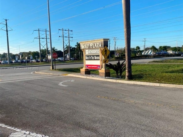 5360 S University Dr, Davie FL 33328 — #A11714583