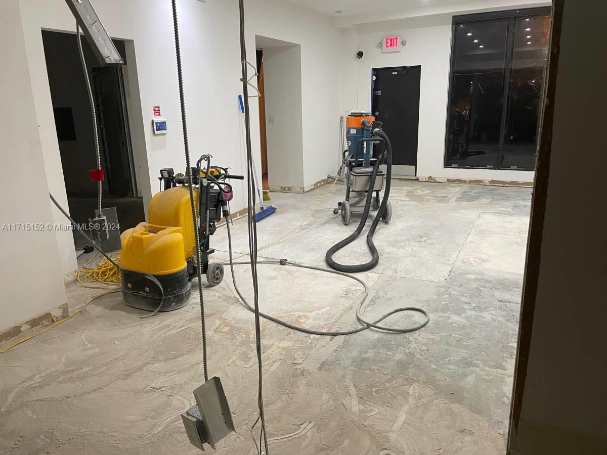 f3b61b38-3731 Concrete Coating & Epoxy Flooring Company, Unincorporated Dade County FL 33174 — #A11715152